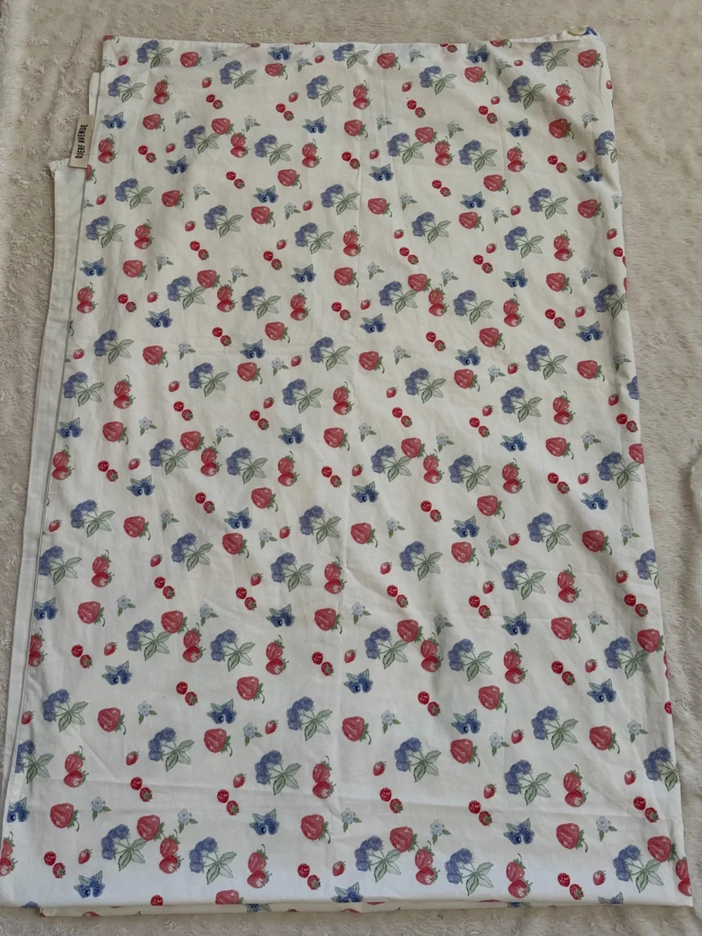 Djerf Avenue Duvet Cover Single in Summer berries NWOT